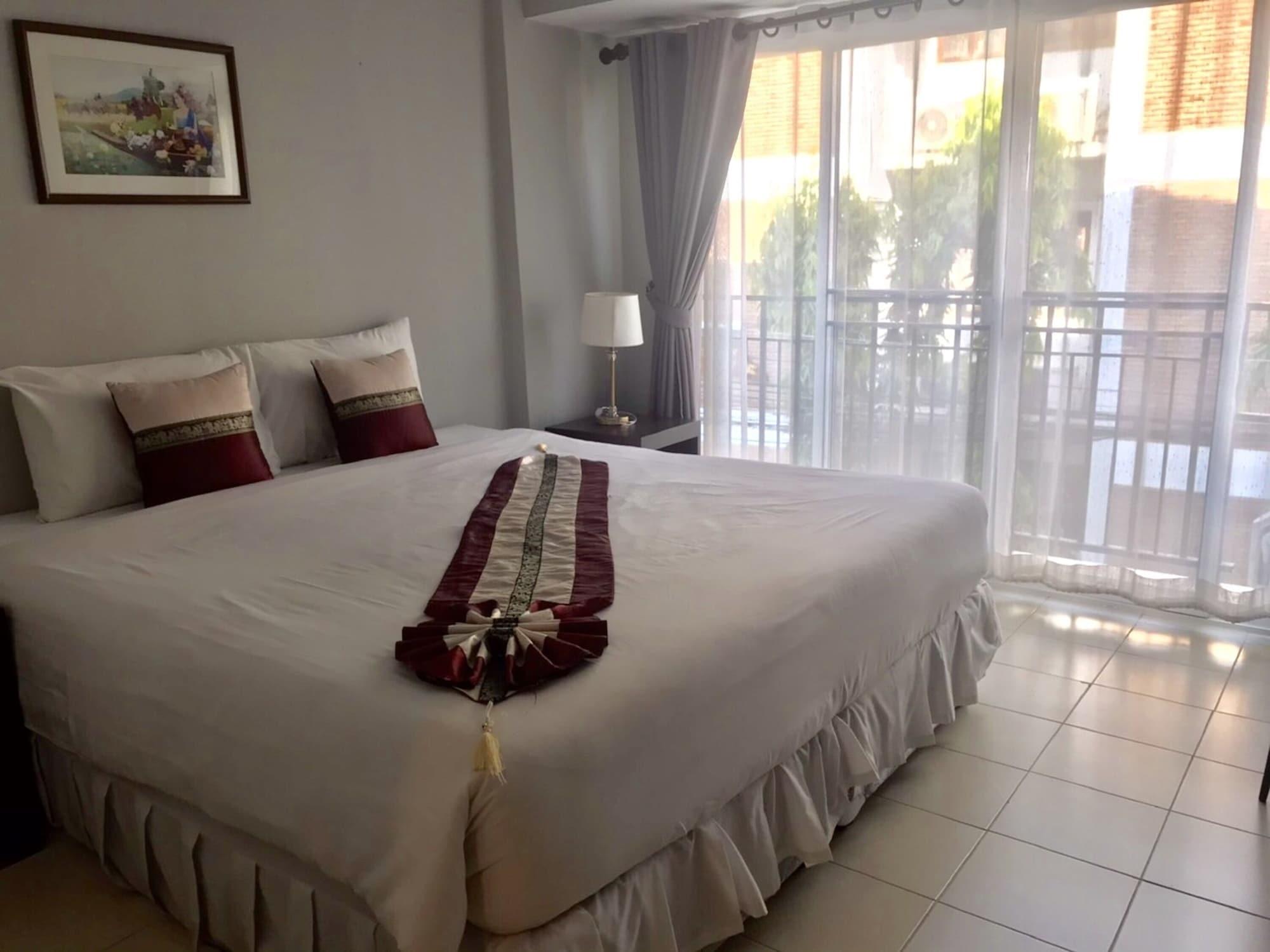 Ratana Hotel Chiang Mai Luaran gambar