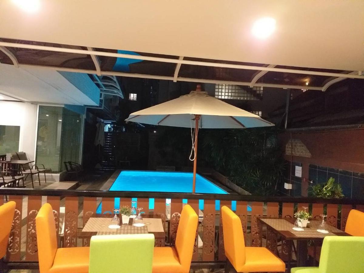 Ratana Hotel Chiang Mai Luaran gambar